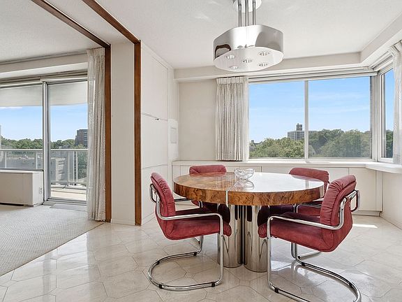 2nd image of 3333 Henry Hudson Pkwy APT 6E