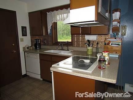 3rd image of 548 Grandview Ct