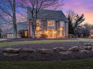312 Laurel Oak Dr, Sewickley, PA 15143