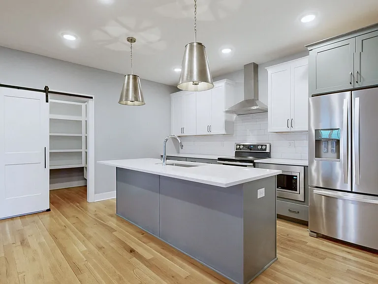 6412B Edsel Dr — Photo 3