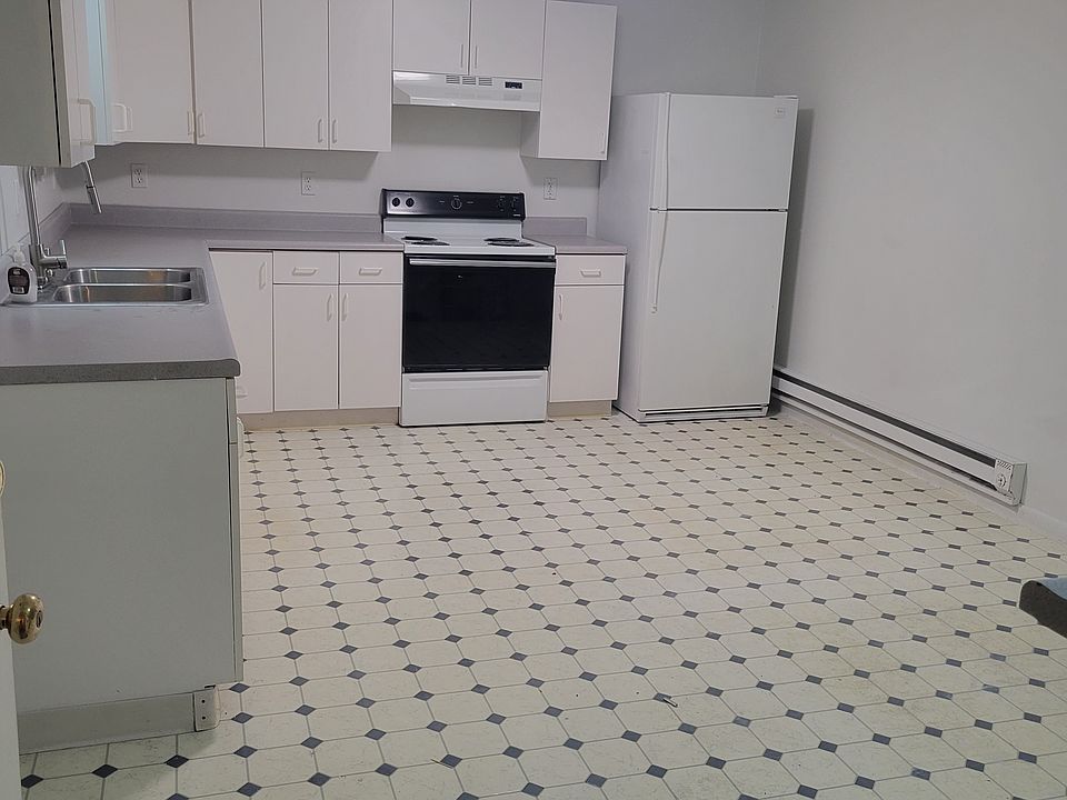 1st image of 38 S Cherry Aly APT 201