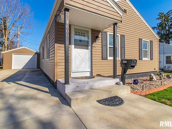 4th image of 4608 N Edgebrook Dr