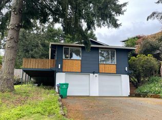 1802 SW Logan St, Portland, OR 97219