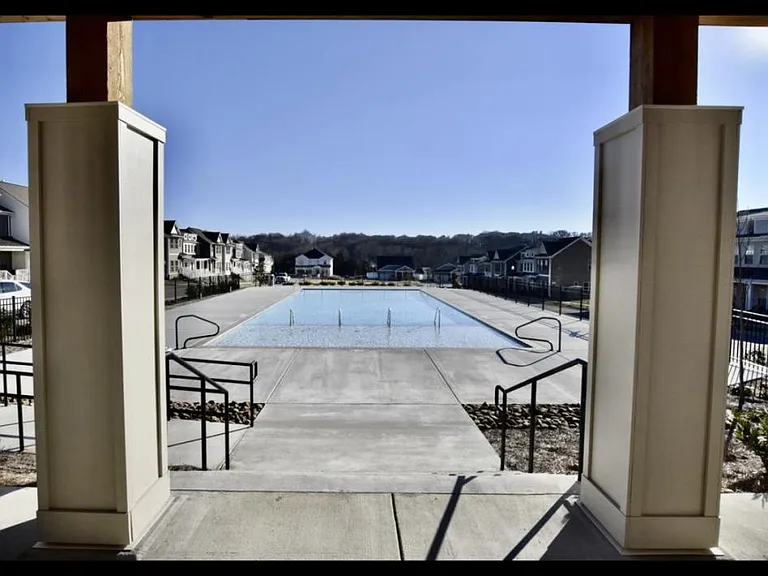 1505 White Tip Ln — Photo 16