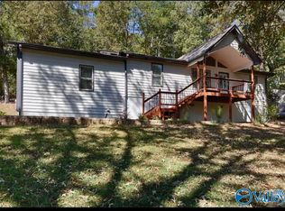 987 Georgia Mountain Rd, Guntersville, AL 35976