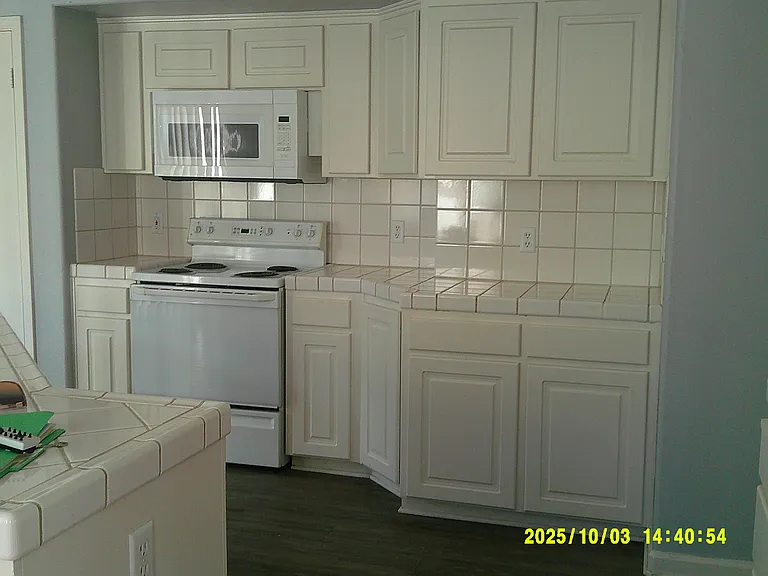 2108 E Muir Field Dr — Photo 3