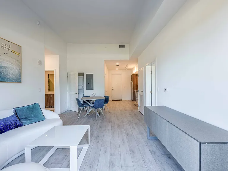 Countyline Apartments — Photo 2