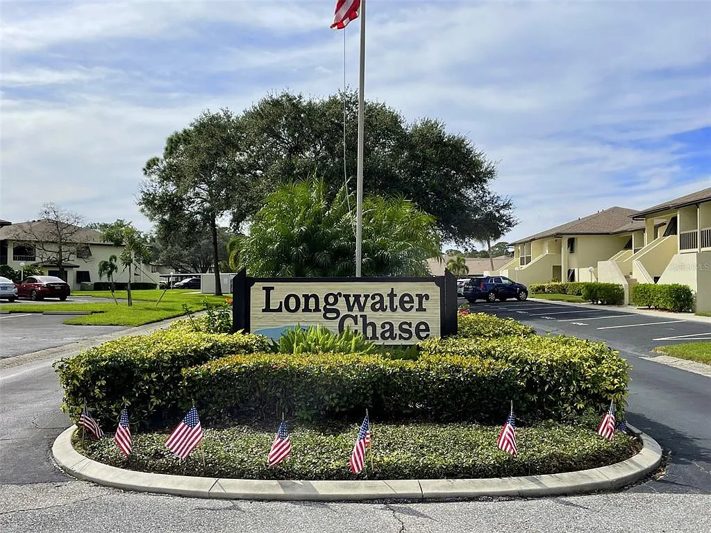 2 bed, 2.0 bath, 1108 sqft, $3,700 — Photo 4