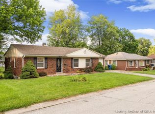 552 Foothill Rd, Sellersburg, IN 47172