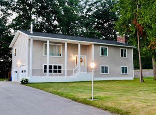 135 Greenwood Ct, Manchester, NH 03109