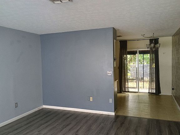 3rd image of 21520 Campbell Dr #630