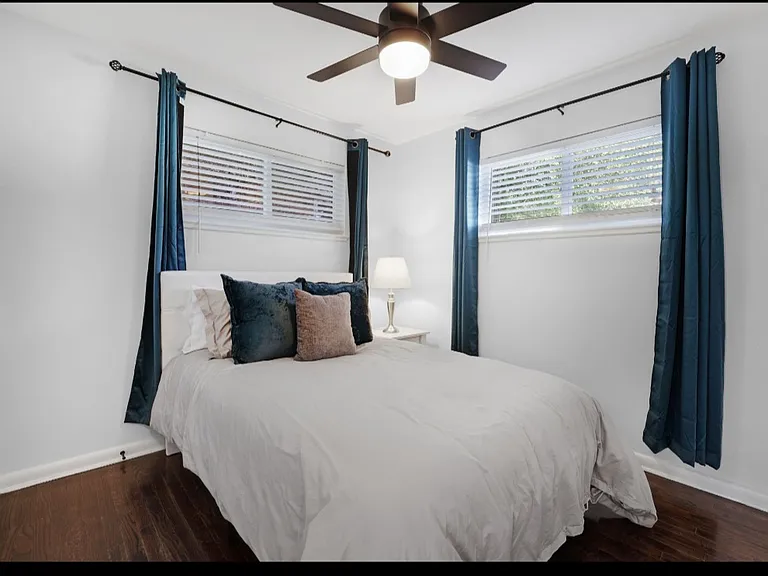 5295 Perry St — Photo 11