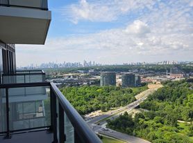 30 Inn On The Park Dr