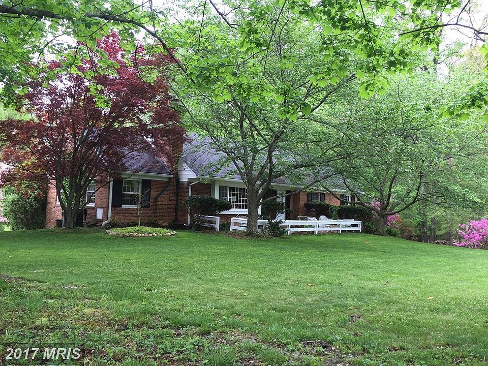 1st image of 9700 Overlea Dr
