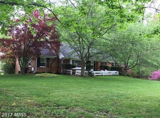 9700 Overlea Dr, Rockville, MD 20850
