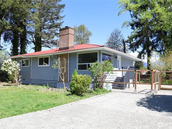 8106 382nd Avenue SE, Snoqualmie, WA 98065