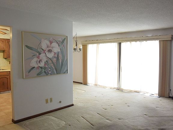 2nd image of 3 Brittany Ln #3