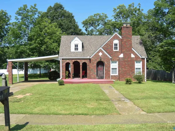 313 S Main St, Piedmont, AL 36272