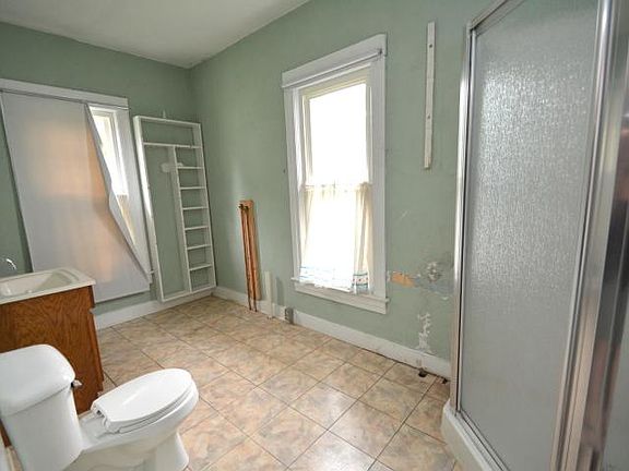 5th image of 108 Central Ave #6