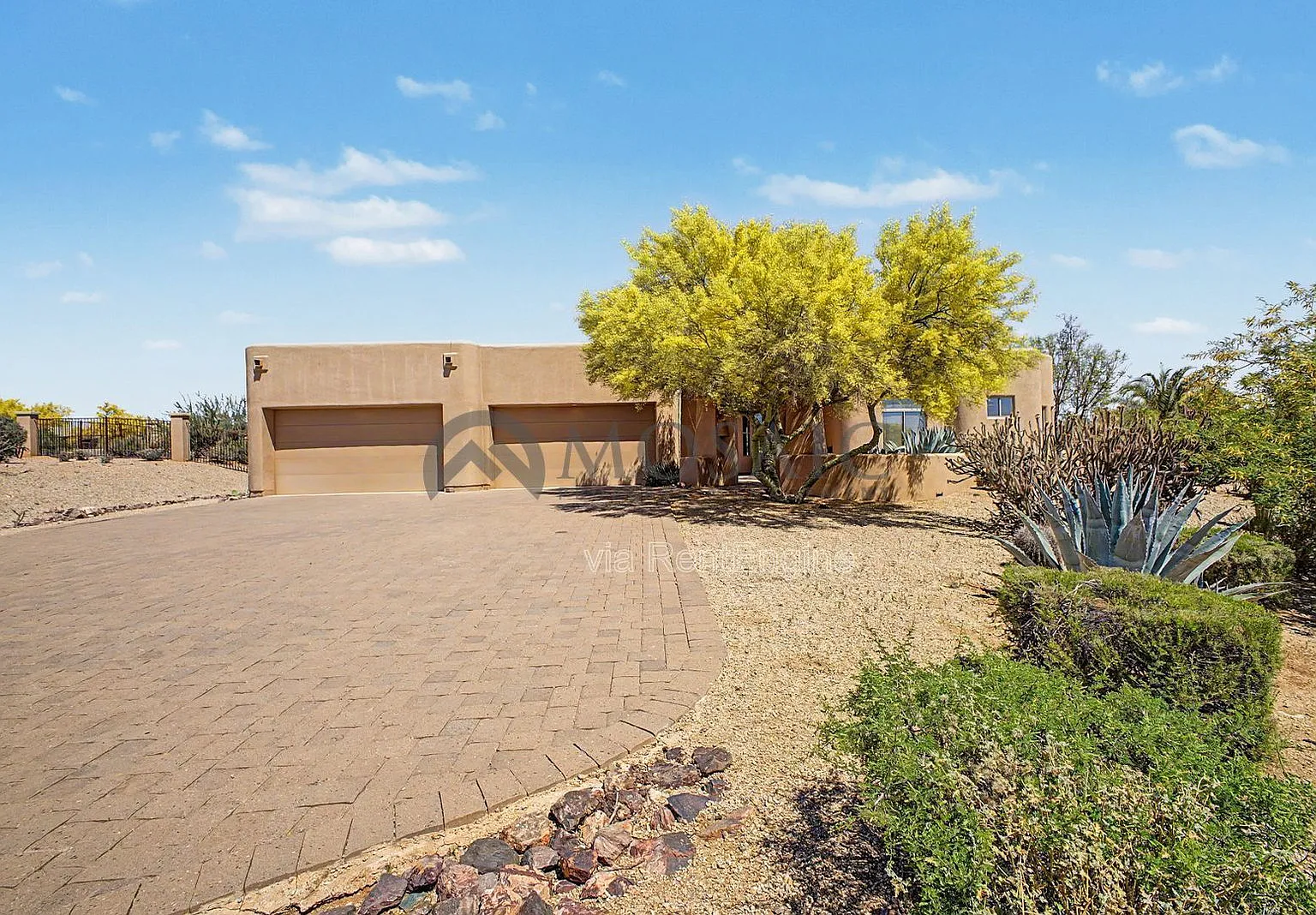 4 bed, 3.5 bath, 3072 sqft, $4,950 — Photo 2