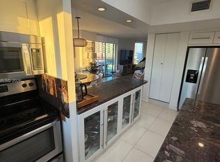 5900 Collins Ave APT 1008, Miami Beach, FL 33140