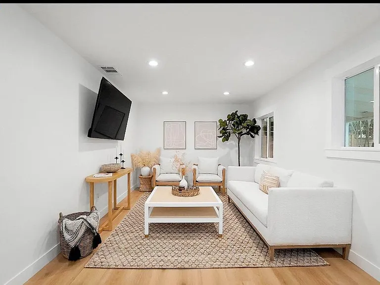 608 Baines Ave — Photo 24
