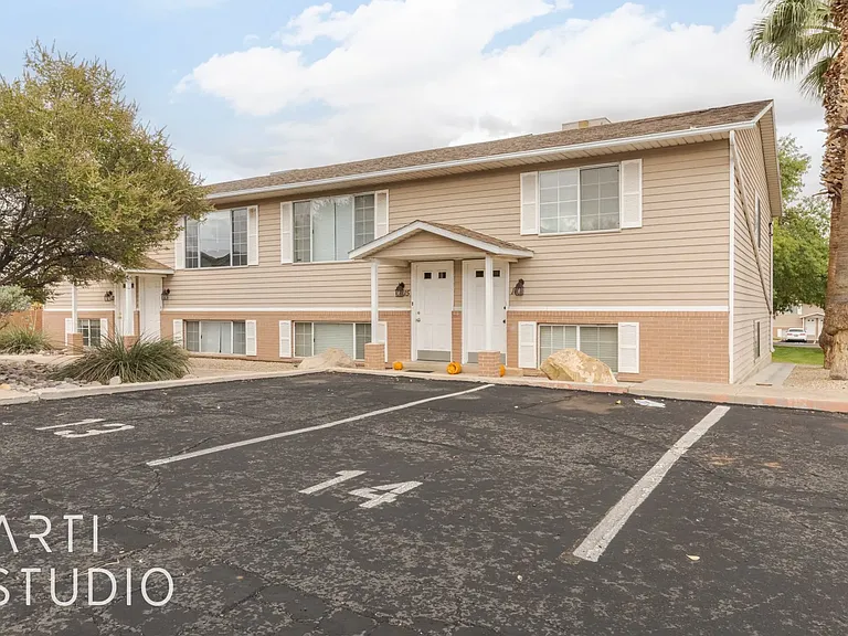 455 S 1100 St E #14 — Photo 1