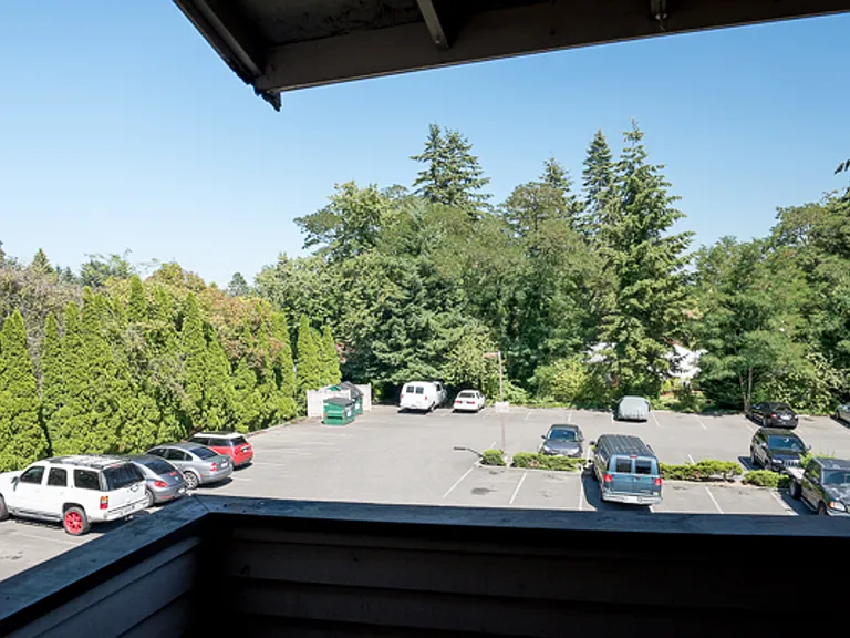 Beardslee Place Apartments — Photo 9