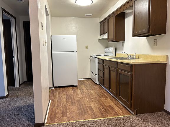 2nd image of 59 Wallace Ln APT B