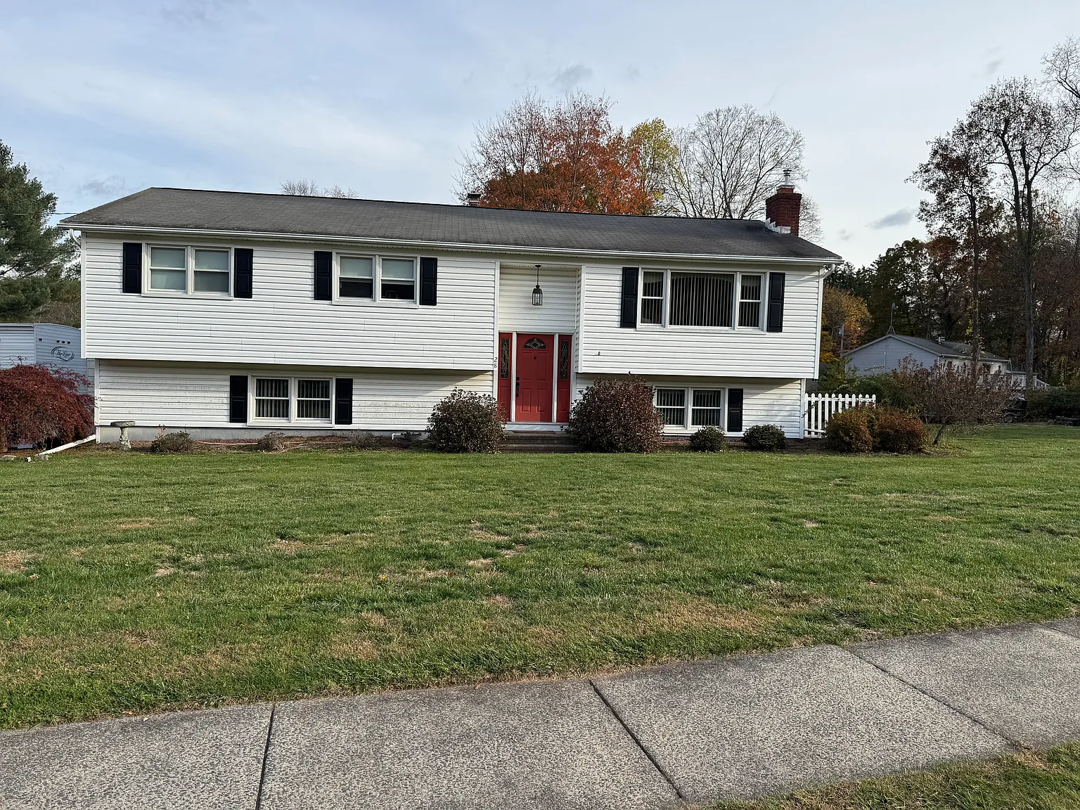 4 bed, 1876 sqft, $3,800 — Photo 1
