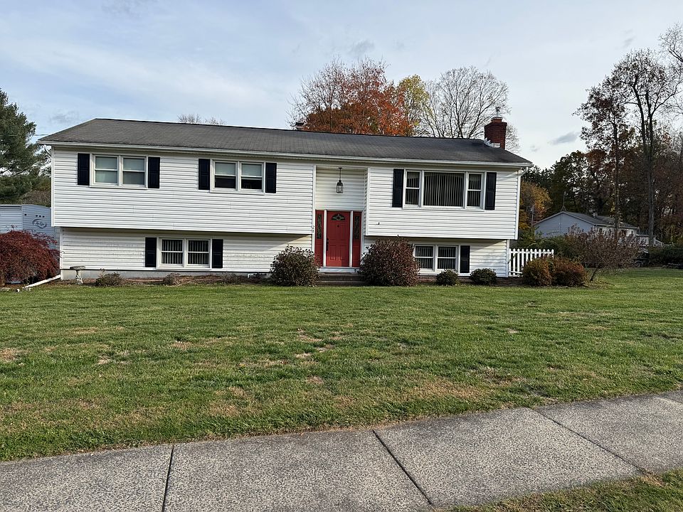 1st image of 28 Raelin Rd