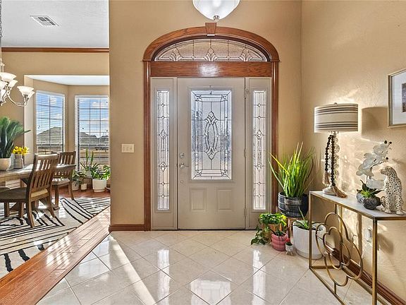 4th image of 3500 Callaway Dr