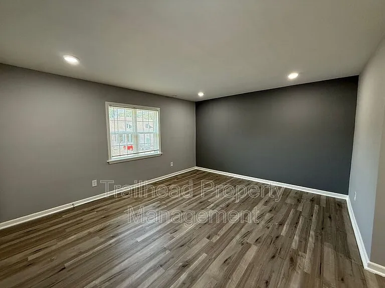 304 E Gregory Blvd #2-W — Photo 2
