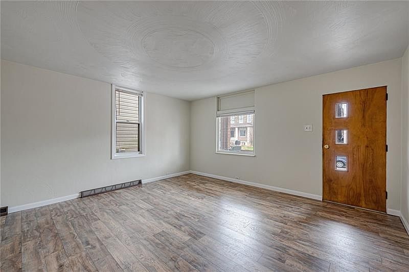 403 N 7th St, PA 15644 Zillow