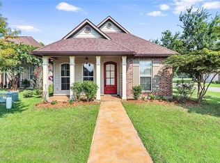 100 Briar Leaf Way, Lafayette, LA 70508