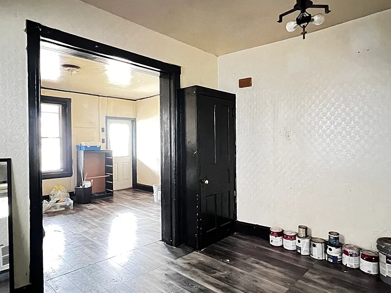 7120 Greenway Ave — Photo 5