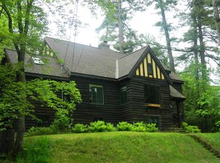 12 Labrador Ln, Saranac Lake, NY 12983