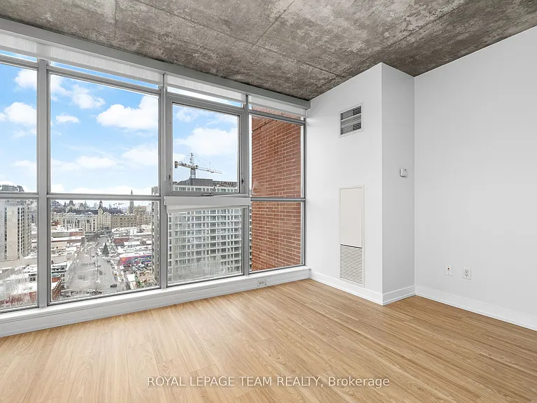 179 George St #2106 — Photo 17