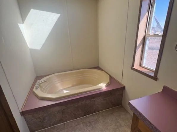 2801 E Lincoln Rd, Hobbs, NM 88240