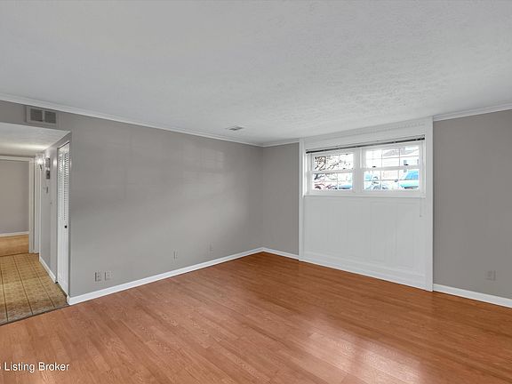 2nd image of 305 Chanel Ct APT 1
