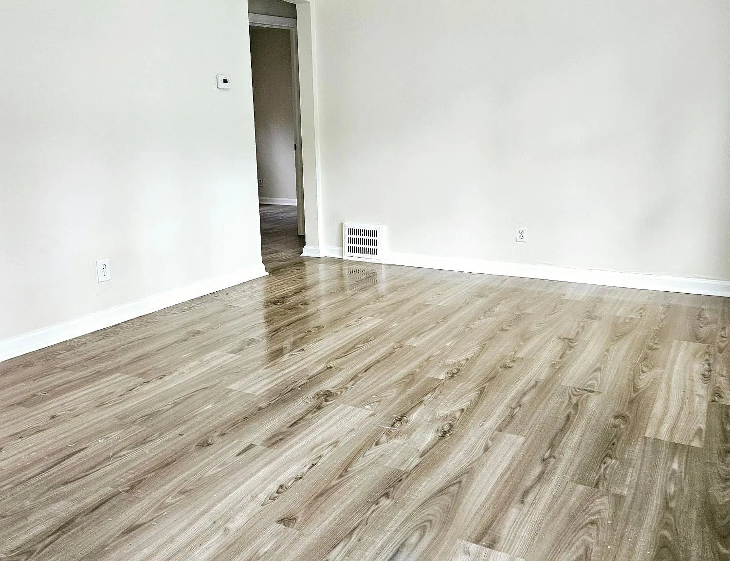 4 bed, 2.0 bath, 1200 sqft, $1,750 — Photo 3