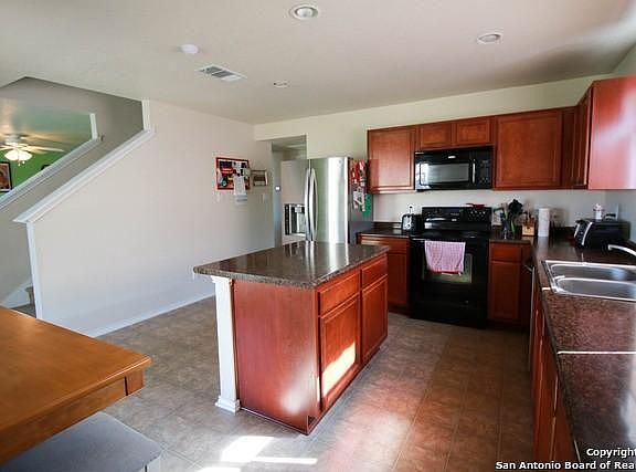 2nd image of 10207 Villa Del Lago
