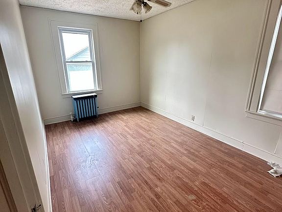 5th image of 196-15A 119th Ave
