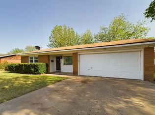 2105 69th St, Lubbock, TX 79412