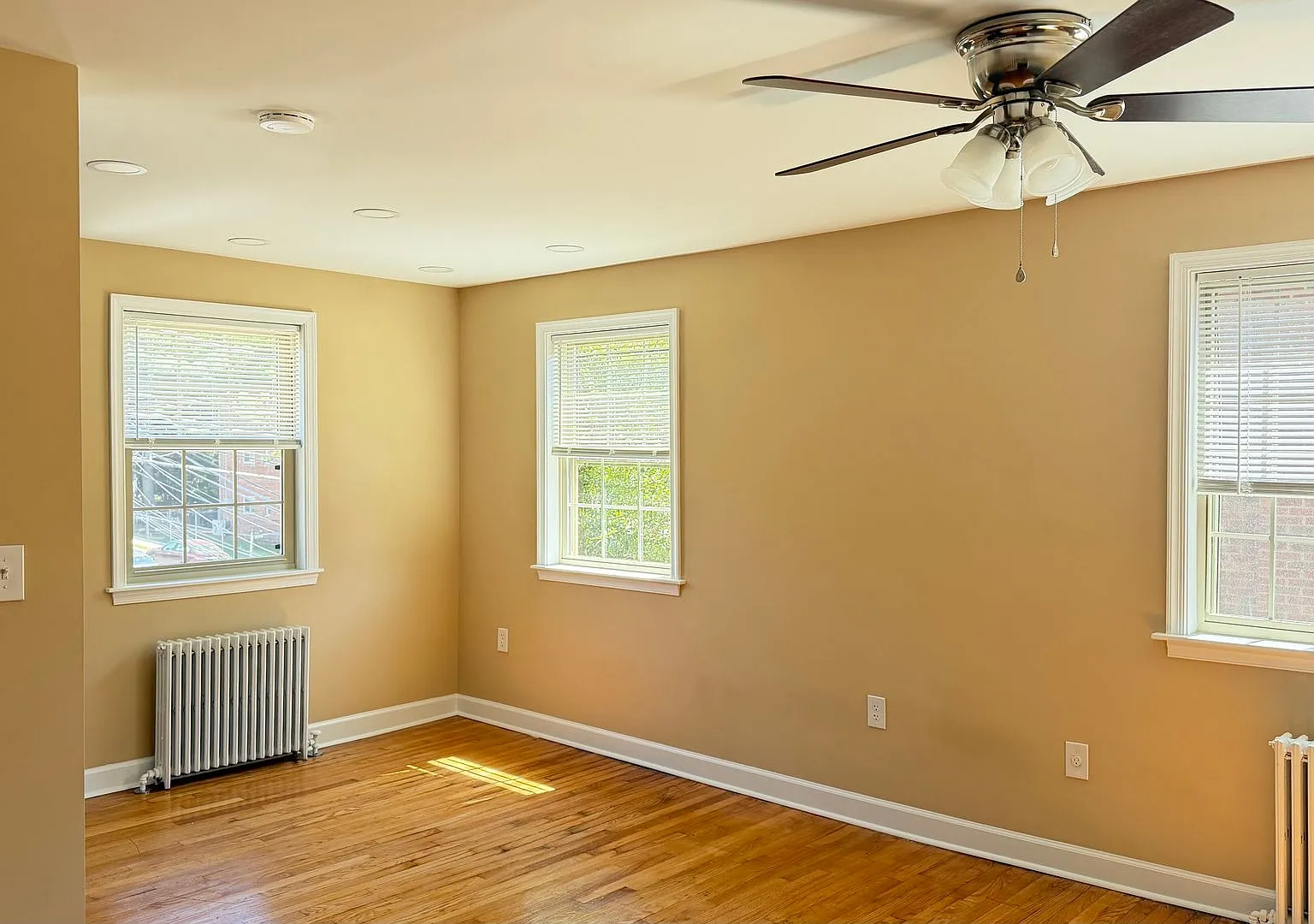 8800 Plymouth Street Spring Park Properties, Llc — Photo 4