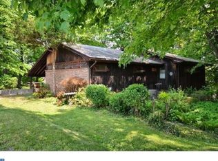 227 Delaware Ln, Whitehall, PA 18052