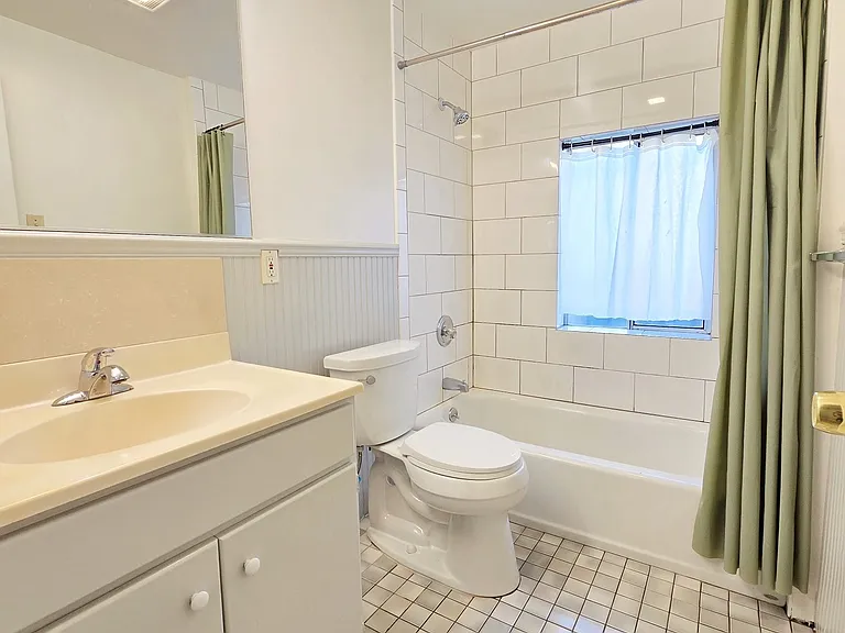 1500 7th Ave #1 — Photo 15