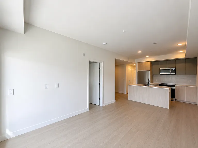 9456 134th St #525 — Photo 7