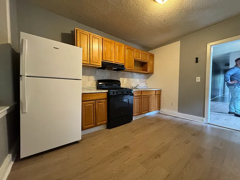 50 York St #2W — Photo 3