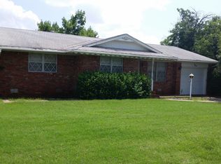 1020 E Aster Ave, Frederick, OK 73542